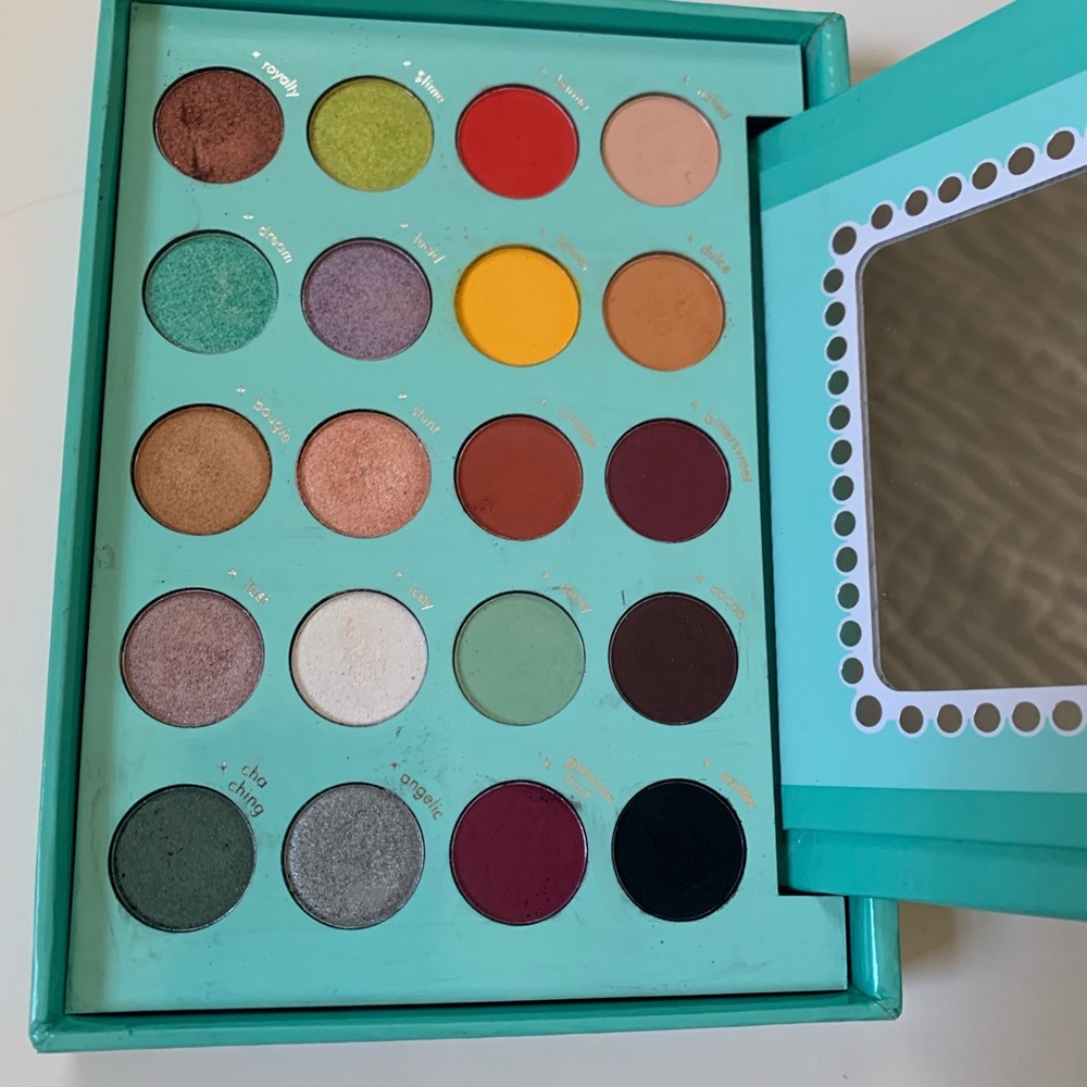 Bh cosmetics palette